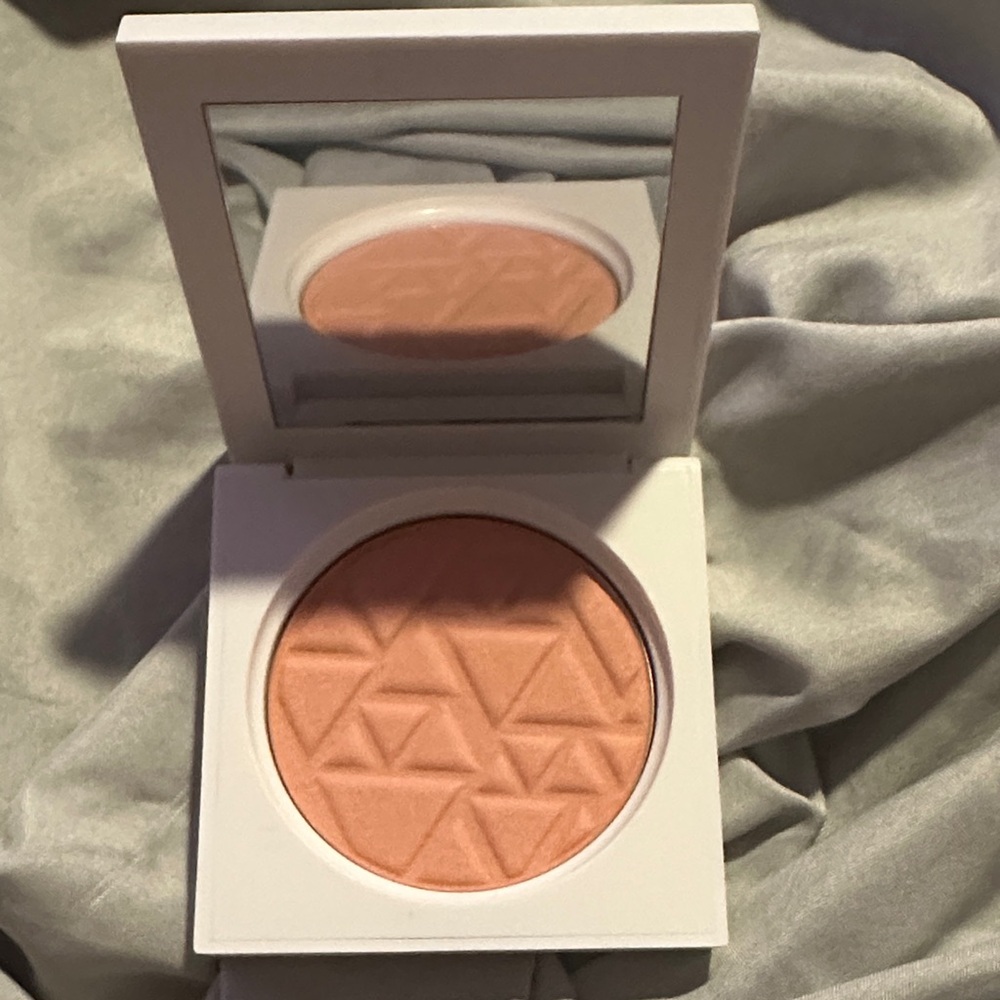 OFRA Coral Blush Compact